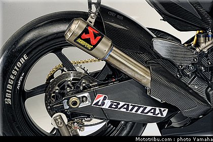 yzr_m1_03_motogp_2012_team_yamaha.jpg