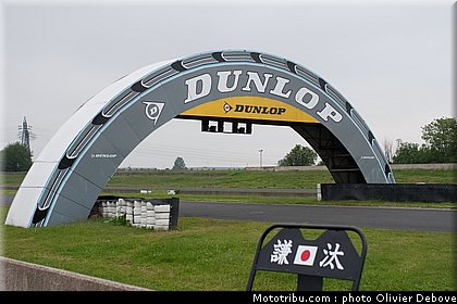 002_moto_3_team_cip_carole_2012.jpg