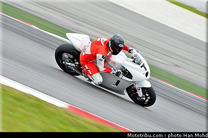 002_motogp_2012_test_malaisie.jpg