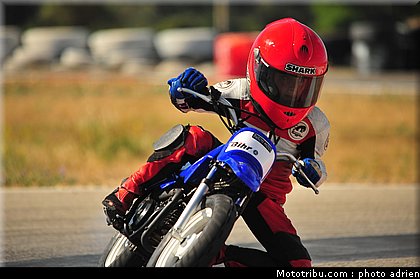 fellon_lorenzo_001_ecole_de_pilotage_zf_grand_prix_zarco_fellon_louis_rossi_ete_2012.jpg