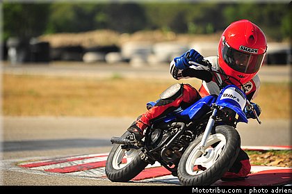 fellon_lorenzo_005_ecole_de_pilotage_zf_grand_prix_zarco_fellon_louis_rossi_ete_2012.jpg