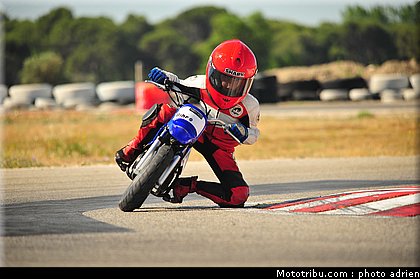 fellon_lorenzo_006_ecole_de_pilotage_zf_grand_prix_zarco_fellon_louis_rossi_ete_2012.jpg