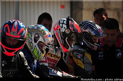 paddock_004_ecole_de_pilotage_zf_grand_prix_zarco_fellon_louis_rossi_ete_2012.jpg