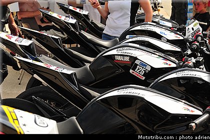paddock_014_ecole_de_pilotage_zf_grand_prix_zarco_fellon_louis_rossi_ete_2012.jpg