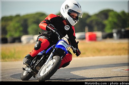 pee_wee_005_ecole_de_pilotage_zf_grand_prix_zarco_fellon_louis_rossi_ete_2012.jpg