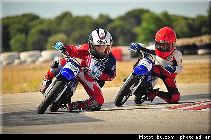 pee_wee_006_ecole_de_pilotage_zf_grand_prix_zarco_fellon_louis_rossi_ete_2012.jpg