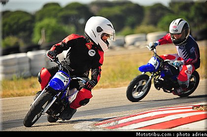 pee_wee_009_ecole_de_pilotage_zf_grand_prix_zarco_fellon_louis_rossi_ete_2012.jpg