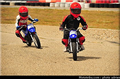 pee_wee_057_ecole_de_pilotage_zf_grand_prix_zarco_fellon_louis_rossi_ete_2012.jpg