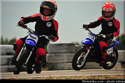 pee_wee_061_ecole_de_pilotage_zf_grand_prix_zarco_fellon_louis_rossi_ete_2012.jpg