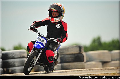 pee_wee_067_ecole_de_pilotage_zf_grand_prix_zarco_fellon_louis_rossi_ete_2012.jpg