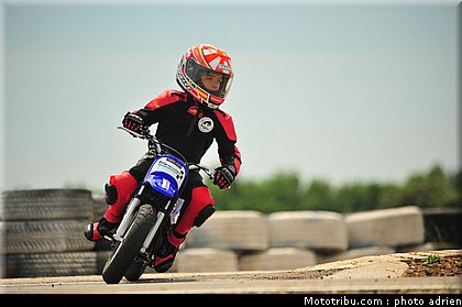 pee_wee_074_ecole_de_pilotage_zf_grand_prix_zarco_fellon_louis_rossi_ete_2012.jpg