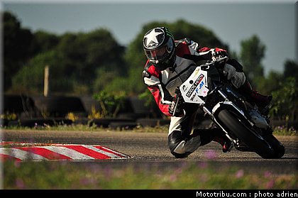 pilotes_007_ecole_de_pilotage_zf_grand_prix_zarco_fellon_louis_rossi_ete_2012.jpg