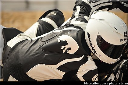pilotes_297_ecole_de_pilotage_zf_grand_prix_zarco_fellon_louis_rossi_ete_2012.jpg