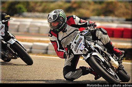 pilotes_335_ecole_de_pilotage_zf_grand_prix_zarco_fellon_louis_rossi_ete_2012.jpg