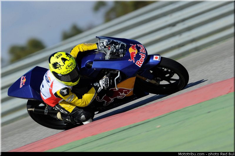 simpson_02_red_bull_motogp_rookies_cup_2013_selection_