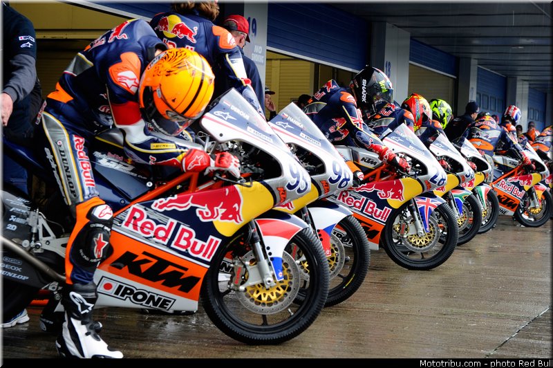 011_redbull_motogp_rookies_cup_2013_test_fevrier