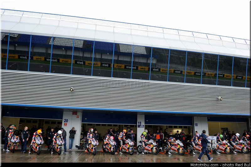 012_redbull_motogp_rookies_cup_2013_test_fevrier