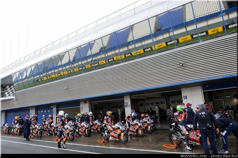 018_redbull_motogp_rookies_cup_2013_test_fevrier