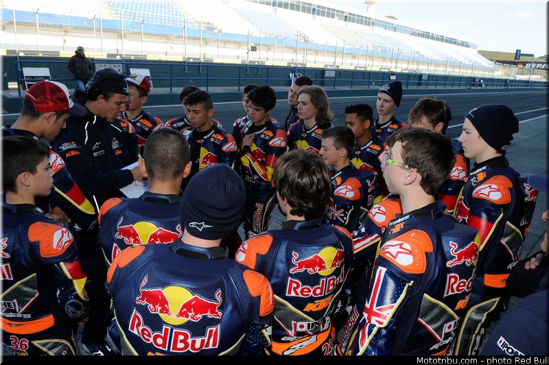 052_redbull_motogp_rookies_cup_2013_test_fevrier
