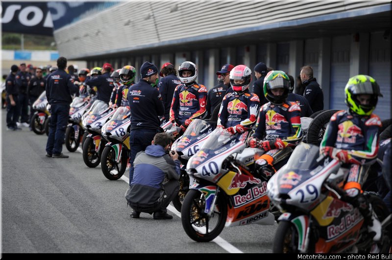 065_redbull_motogp_rookies_cup_2013_test_fevrier