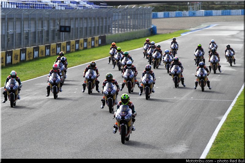 067_redbull_motogp_rookies_cup_2013_test_fevrier