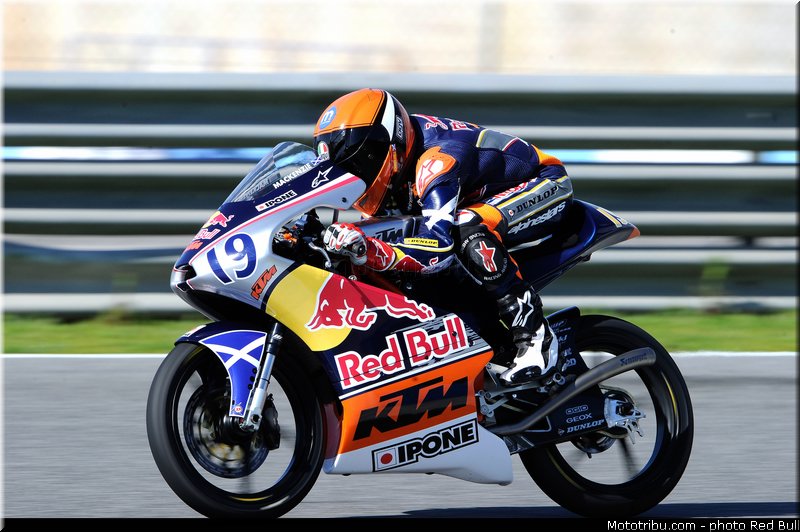 mackenzie_007_redbull_motogp_rookies_cup_2013_test_fevrier