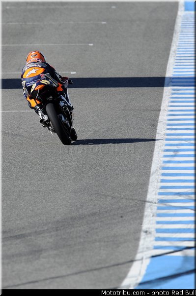 mackenzie_008_redbull_motogp_rookies_cup_2013_test_fevrier