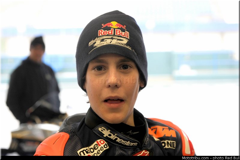 manzi_001_redbull_motogp_rookies_cup_2013_test_fevrier