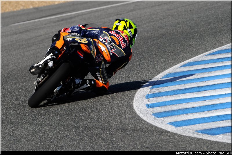 manzi_010_redbull_motogp_rookies_cup_2013_test_fevrier