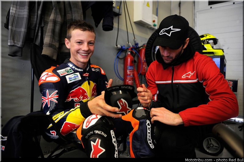 simpson_002_redbull_motogp_rookies_cup_2013_test_fevrier