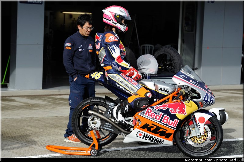 watanabe_001_redbull_motogp_rookies_cup_2013_test_fevrier