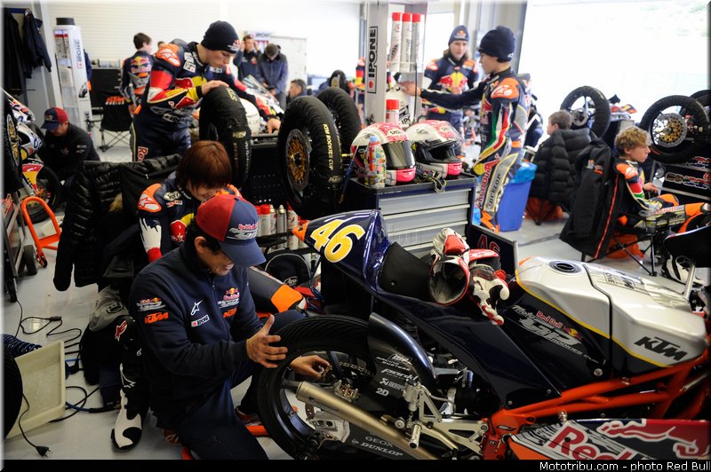 watanabe_003_redbull_motogp_rookies_cup_2013_test_fevrier