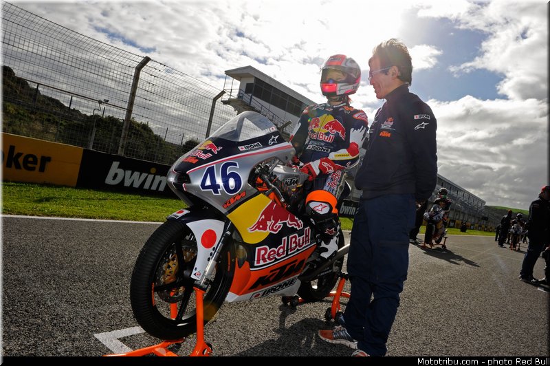 watanabe_009_redbull_motogp_rookies_cup_2013_test_fevrier