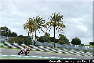 deroue_005_redbull_motogp_rookies_cup_2013_test_fevrier.jpg
