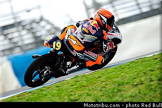 mackenzie_006_redbull_motogp_rookies_cup_2013_test_fevrier.jpg