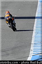 mackenzie_008_redbull_motogp_rookies_cup_2013_test_fevrier.jpg