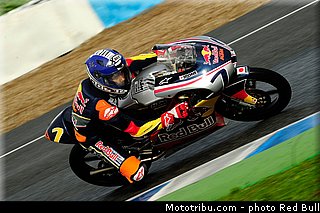 michail_005_redbull_motogp_rookies_cup_2013_test_fevrier.jpg
