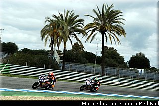 pagliani_bastianini_003_redbull_motogp_rookies_cup_2013_test_fevrier.jpg