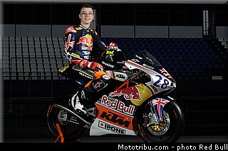 ray_002_redbull_motogp_rookies_cup_2013_test_fevrier.jpg