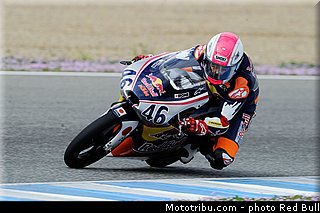 watanabe_014_redbull_motogp_rookies_cup_2013_test_fevrier.jpg