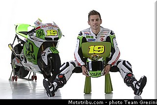 team_gresini_go_fun_motogp_2013_085.jpg