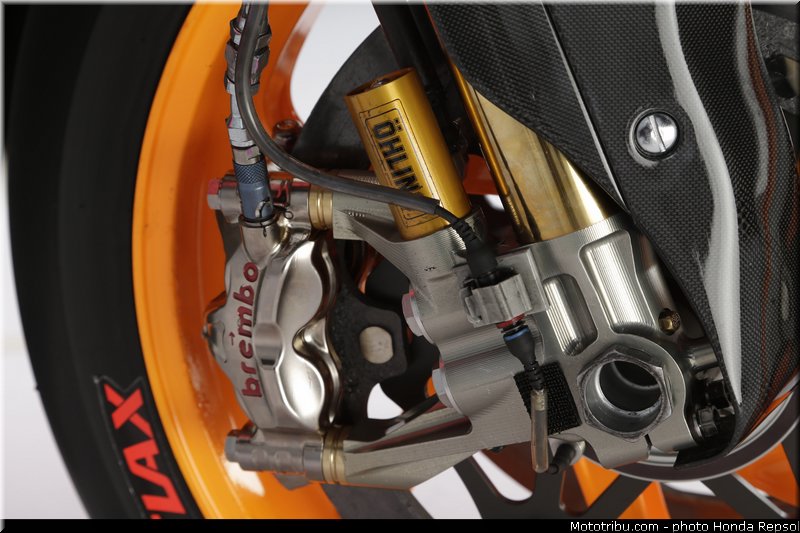 honda_hrc_pedrosa_marquez_rc_213v_2013_41