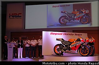 honda_hrc_pedrosa_marquez_rc_213v_2013_02.jpg