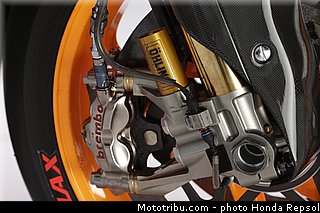 honda_hrc_pedrosa_marquez_rc_213v_2013_41.jpg