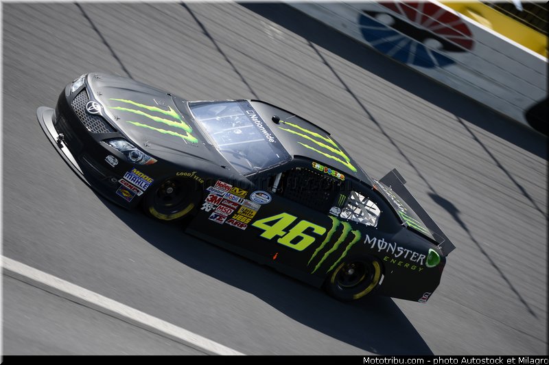 valentino_rossi_et_kyle_busch_nascar_2013_011