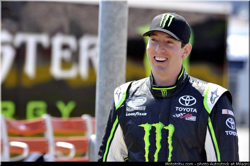 valentino_rossi_et_kyle_busch_nascar_2013_026