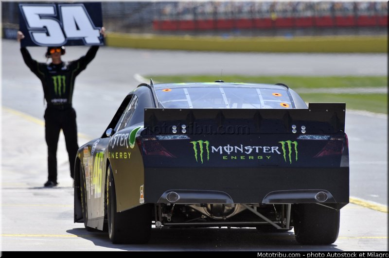 valentino_rossi_et_kyle_busch_nascar_2013_031