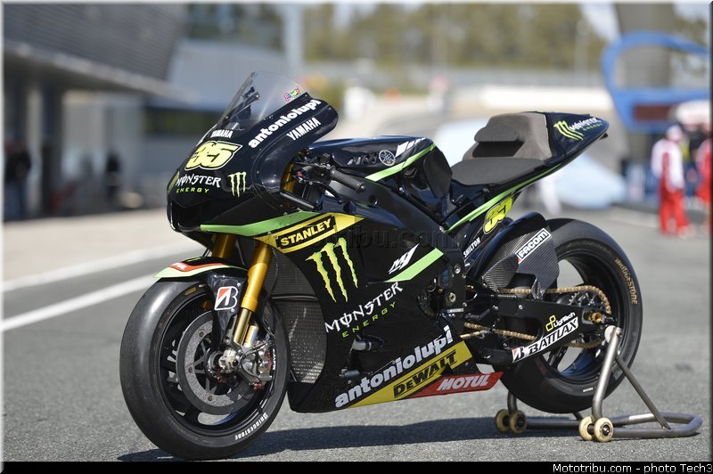 motogp_2013_tech3_smith_crutchlow_002