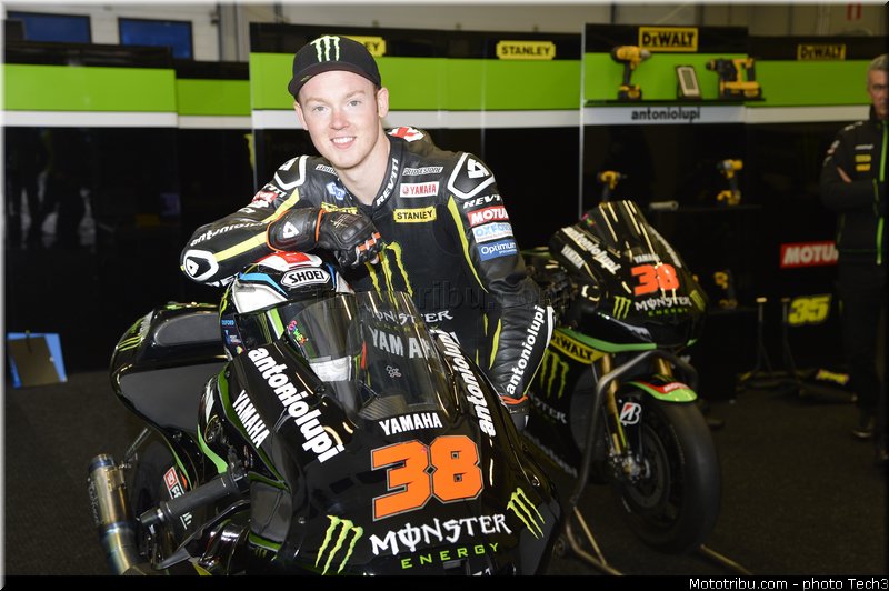 motogp_2013_tech3_smith_crutchlow_015
