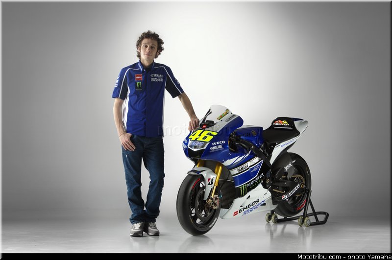 yamaha_racing_team_motogp_2013_001